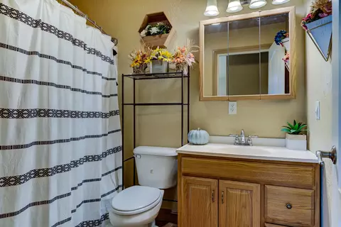 1663 1st St, Anderson, CA 96007 photo 11