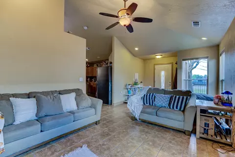 1663 1st St, Anderson, CA 96007 photo 3