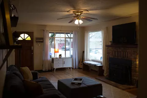 2060 Athens Ave, Redding, CA 96001 photo 13