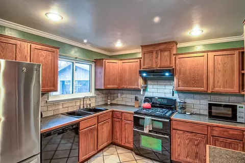 1234 Riviera Dr, Redding, CA 96001 photo 11