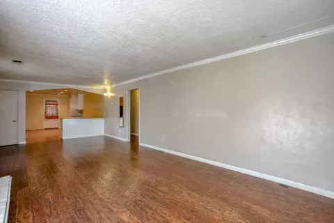 400 Kaer Ave, Red Bluff, CA 96080 photo 4