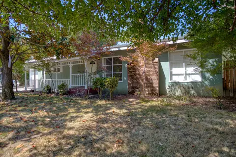 400 Kaer Ave, Red Bluff, CA 96080 photo 1