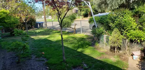 390 Kaer Ave, Red Bluff, CA 96080 photo 4