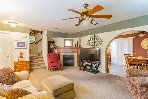707 Flower Ash Ln, Redding, CA 96003 photo 4