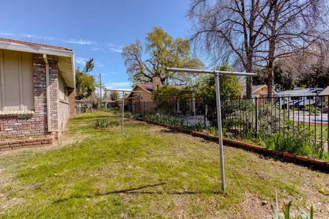 3108 Inez St, Redding, CA 96002 photo 46
