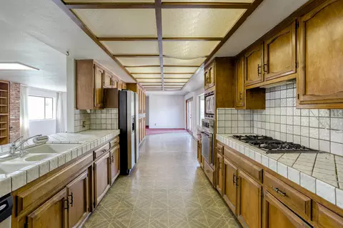 3108 Inez St, Redding, CA 96002 photo 9