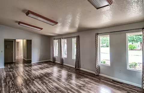 13403 Kings Way, Redding, CA 96003 photo 5