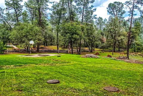 13403 Kings Way, Redding, CA 96003 photo 30