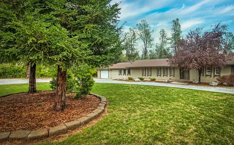 13403 Kings Way, Redding, CA 96003 photo 2