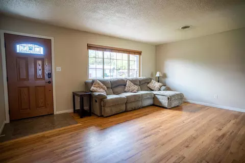 2101 Deerfield Ave, Redding, CA 96002 photo 5