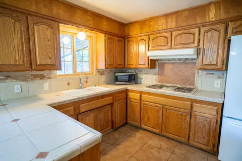 2101 Deerfield Ave, Redding, CA 96002 photo 11