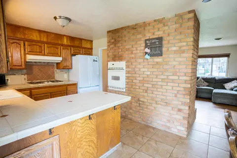 2101 Deerfield Ave, Redding, CA 96002 photo 8
