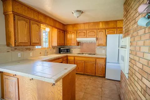 2101 Deerfield Ave, Redding, CA 96002 photo 10