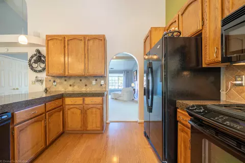 2738 Summerbreeze Pl, Redding, CA 96001 photo 7
