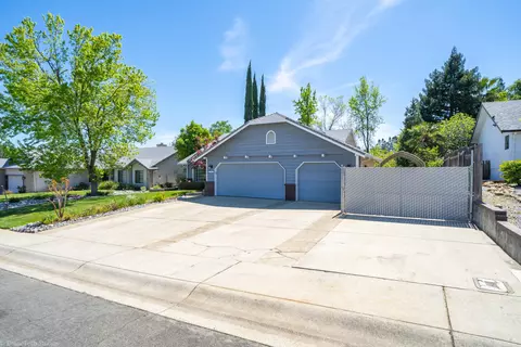 2738 Summerbreeze Pl, Redding, CA 96001 photo 41