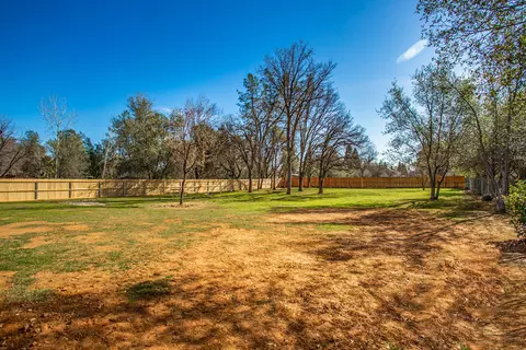 2365 Alden Ave, Redding, CA 96002 photo 14
