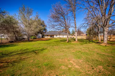 2365 Alden Ave, Redding, CA 96002 photo 17
