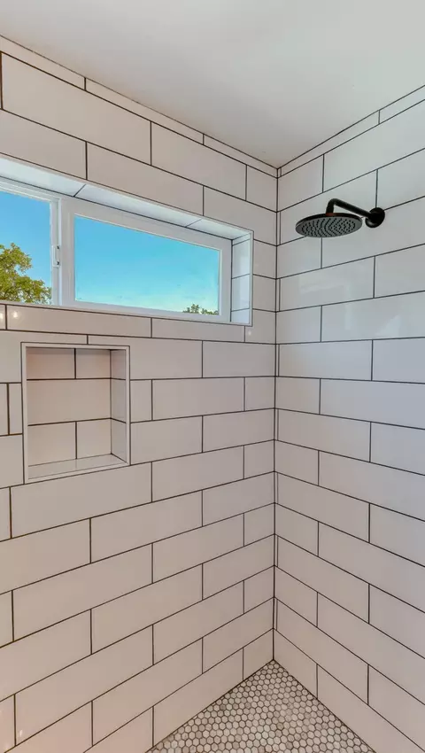 6855 Yvonne, Redding, CA 96001 photo 31