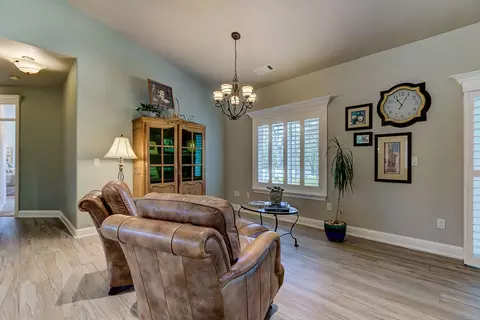 19359 Jacqueline St, Anderson, CA 96007 photo 9