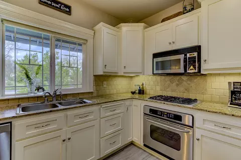 19359 Jacqueline St, Anderson, CA 96007 photo 14