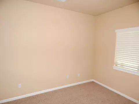 930 Coggins St, Redding, CA 96003 photo 24