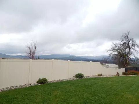 930 Coggins St, Redding, CA 96003 photo 37