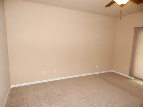 930 Coggins St, Redding, CA 96003 photo 29