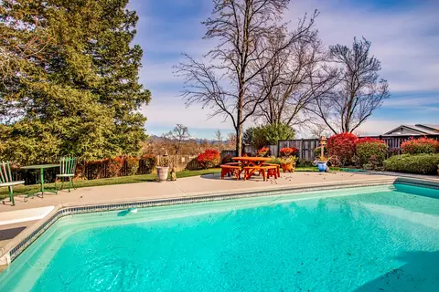 488 Woodhill Dr, Redding, CA 96003 photo 26