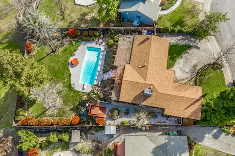 488 Woodhill Dr, Redding, CA 96003 photo 32