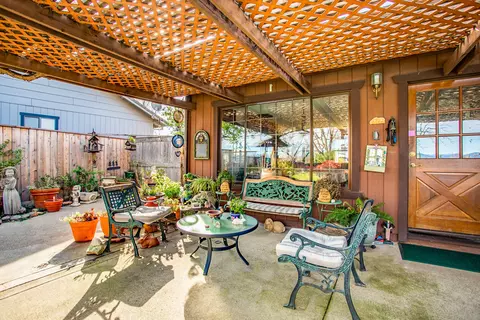 488 Woodhill Dr, Redding, CA 96003 photo 20