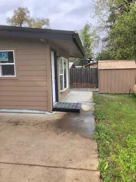5701 Wildwood Dr, Redding, CA 96001 photo 17