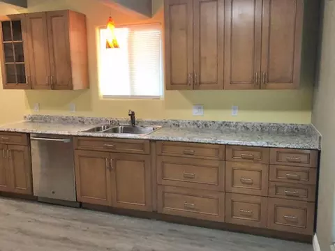 5701 Wildwood Dr, Redding, CA 96001 photo 3