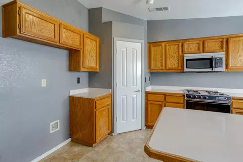 6694 Waterford Dr, Redding, CA 96001 photo 4