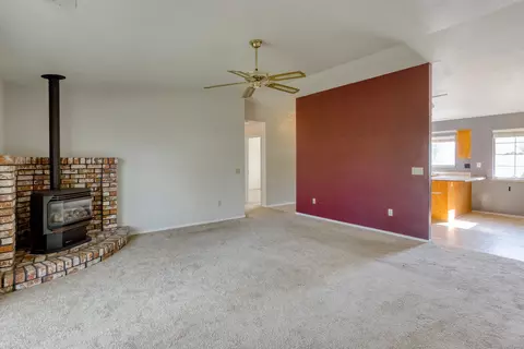 6694 Waterford Dr, Redding, CA 96001 photo 8