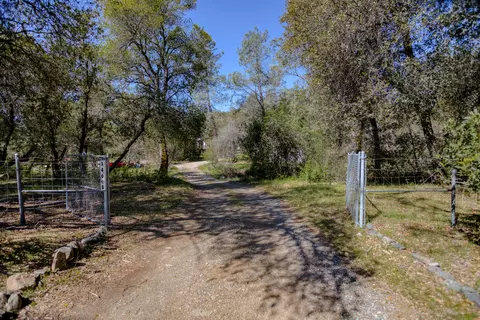 14008 Bear Mountain Rd, Redding, CA 96003 photo 50