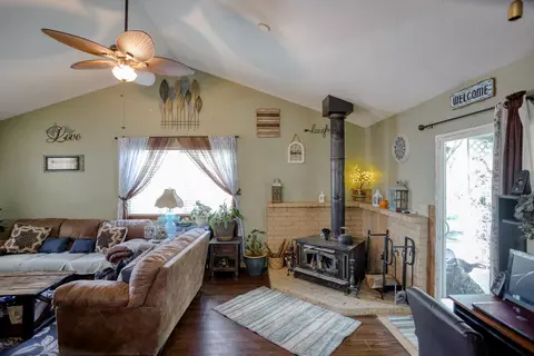14008 Bear Mountain Rd, Redding, CA 96003 photo 9