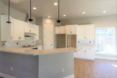 3085 Harlan Dr, Redding, CA 96003 photo 6