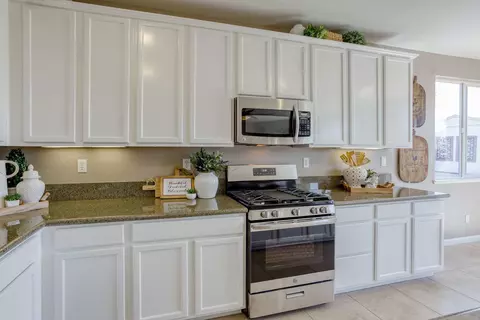 3397 Carlsbad Ct, Redding, CA 96002 photo 10