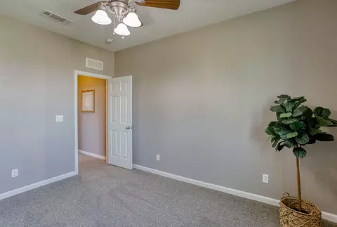 3397 Carlsbad Ct, Redding, CA 96002 photo 21