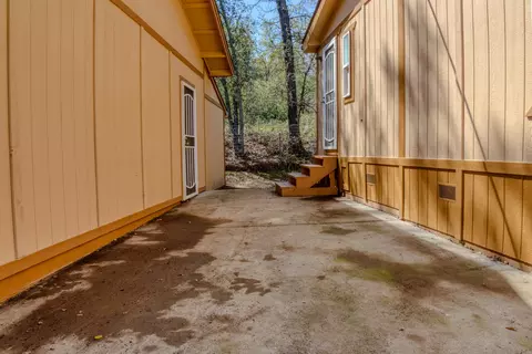 1247 3rd St, Anderson, CA 96007 photo 6
