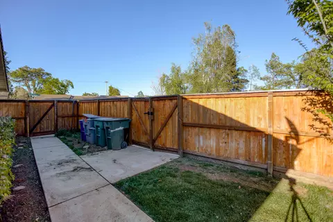 1321 Lorraine Dr, Redding, CA 96002 photo 30