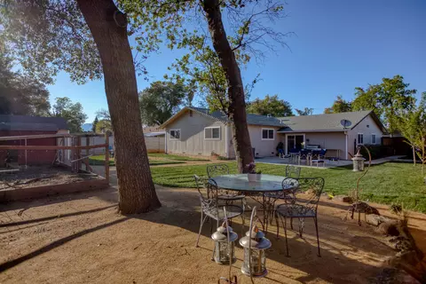 1321 Lorraine Dr, Redding, CA 96002 photo 25