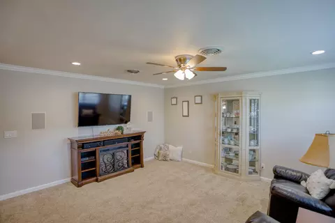 1321 Lorraine Dr, Redding, CA 96002 photo 7