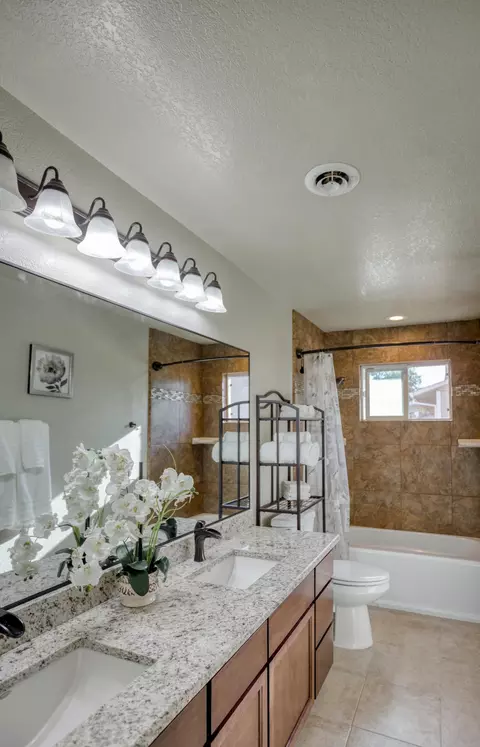 1321 Lorraine Dr, Redding, CA 96002 photo 14