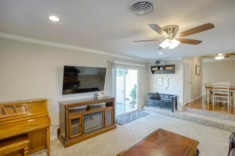 1321 Lorraine Dr, Redding, CA 96002 photo 11