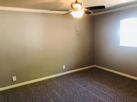 560 Loma St, Redding, CA 96003 photo 10