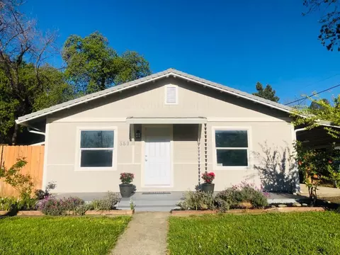 560 Loma St, Redding, CA 96003 photo 1