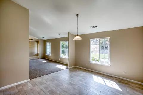 8703 Landmark Cir, Redding, CA 96001 photo 9