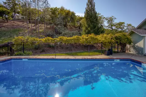 8703 Landmark Cir, Redding, CA 96001 photo 35