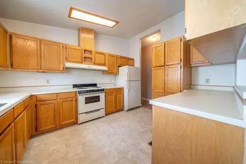 1122 Brokeoff Walk, Redding, CA 96003 photo 7